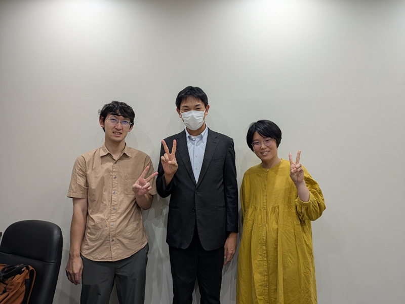 ピースサインで一枚