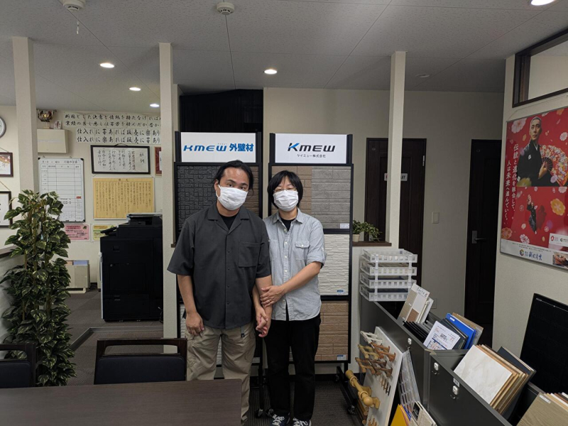 お引渡しの際にご夫婦で記念撮影!!