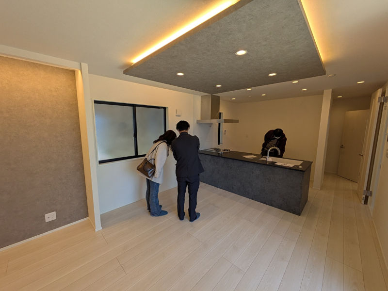 建物完成披露会の様子1