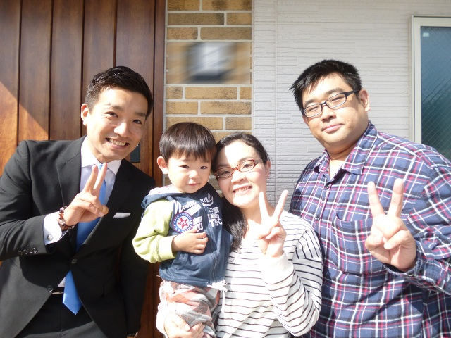 ★ご新居の玄関前にて、ワンショット★