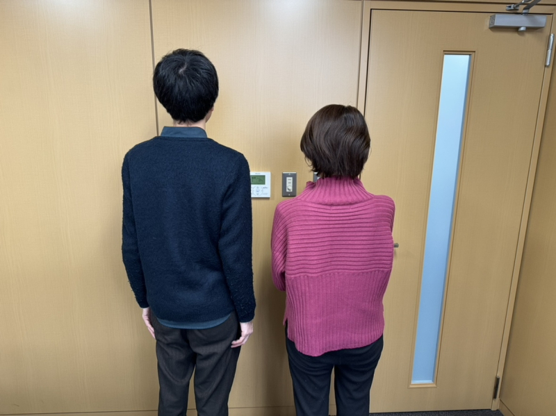 H様