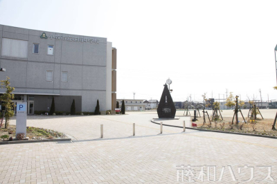 中学校(公立) 中学校(公立)