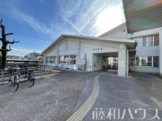 名古屋市楠図書館 名古屋市楠図書館