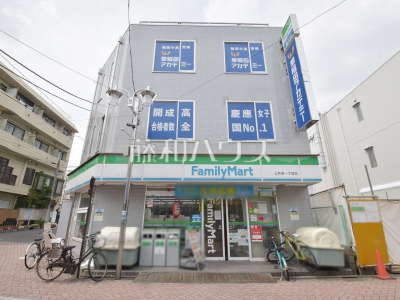 コンビニ コンビニ
