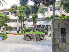 福岡市立東住吉小学校 福岡市立東住吉小学校