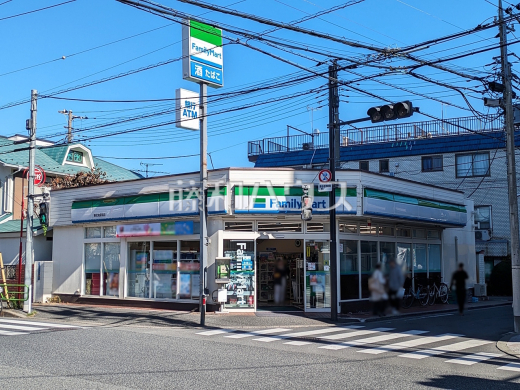 ファミリーマート 東伏見駅前店