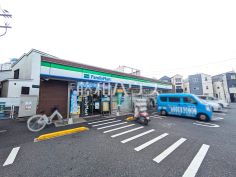 ファミリーマート板橋大谷口店 ファミリーマート板橋大谷口店