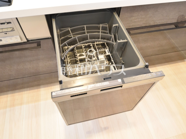 A号棟　キッチン　【国立市谷保】ビルトイン食洗機を標準完備し、家事時間が短縮できます。　