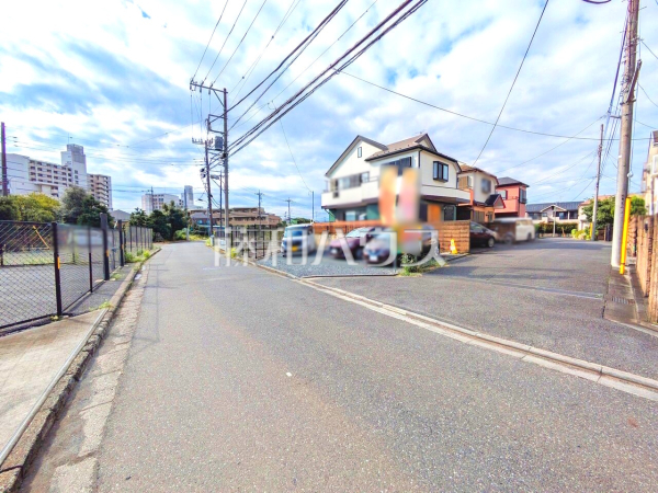 接道状況および現場風景 【東久留米市神宝町1丁目】 平日のご案内も可能です。まずはお気軽にお問合せ下さいませ。 接道状況および現場風景 【東久留米市神宝町1丁目】 平日のご案内も可能です。まずはお気軽にお問合せ下さいませ。