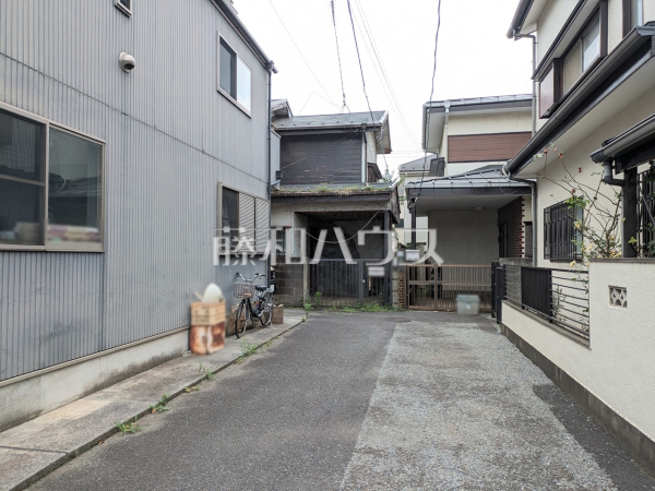 接道状況および現場風景 【国立市富士見台2丁目】 接道状況および現場風景 【国立市富士見台2丁目】