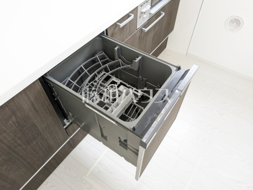 食洗機　【日野市大字日野】　 ビルトイン食洗機を標準完備し、家事時間が短縮できます 。
