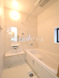 H号棟　浴室　【小平市仲町】白を基調とした清潔感あふれるバスルームです　