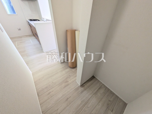 1号棟 パントリー 【春日井市坂下町2丁目】