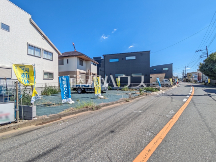 接道状況および現場風景 【日野市大字日野】
周辺環境はもちろん、日当たりや設備仕様など、実際に行ってみないと分からないことも多くございます。営業担当がご案内いたしますので、お気軽にお問い合わせください/撮影日2026/09/24