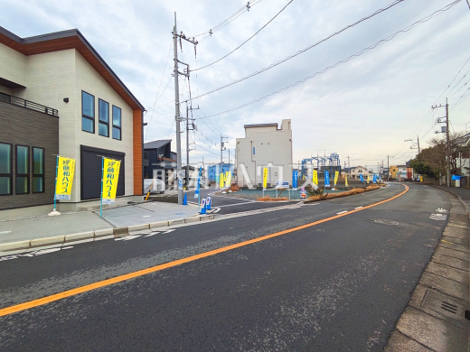 現地写真 【日野市大字日野】
お住まい探しは、家の良し悪しだけでなく周辺環境も重要なポイントです。ぜひ一度お客様の目でご覧ください。