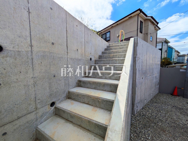 現地写真 【日野市三沢3丁目】物件の事、諸費用の事など、小さな疑問も担当までお気軽にご連絡・ご相談下さい。 現地写真 【日野市三沢3丁目】物件の事、諸費用の事など、小さな疑問も担当までお気軽にご連絡・ご相談下さい。