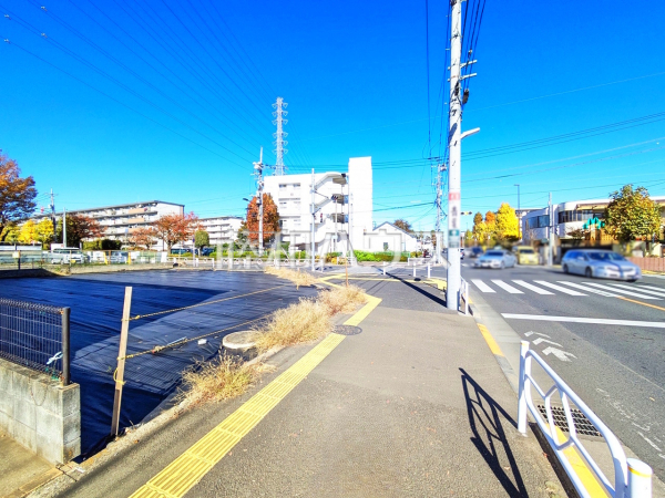 接道状況および現場風景 【立川市若葉町3丁目】 接道状況および現場風景 【立川市若葉町3丁目】