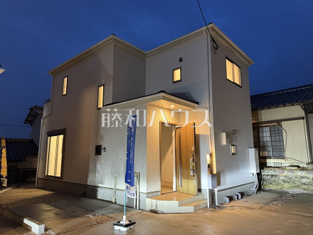 1号棟 夜間のご案内もしております!ぜひ実際に現地をご見学下さいませ。 /撮影日2025/05/16