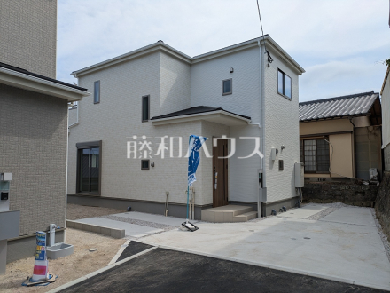 1号棟 堂々完成、いつでもご内覧いただけます!ぜひ実物をご覧いただきたく思います。喜んでご案内いたしますのでお気軽にお問合せ下さい。 /撮影日2025/04/24