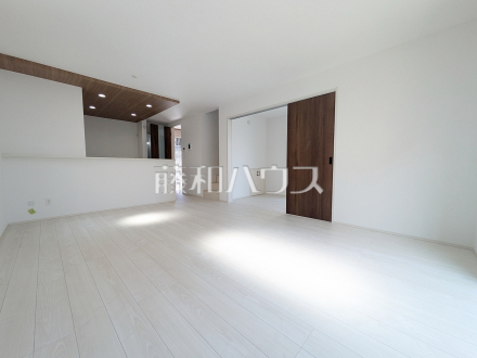 1号棟 リビング 【福岡市南区柏原1丁目】/撮影日2025/03/21