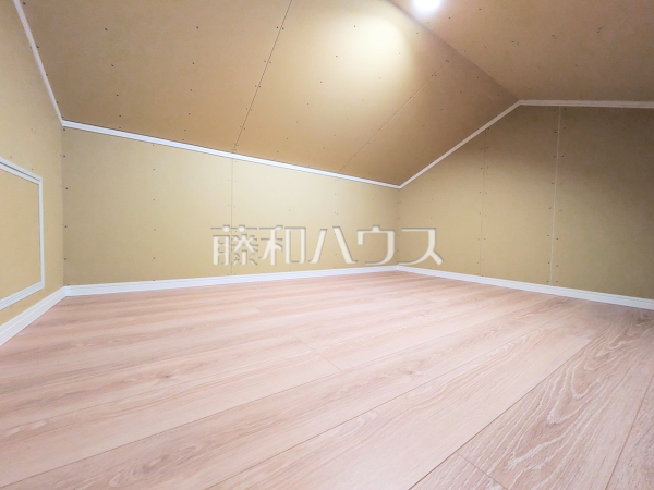 2号棟 小屋裏収納は、シーズンオフの荷物もたっぷり収納できます!【八王子市長沼町】 2号棟 小屋裏収納は、シーズンオフの荷物もたっぷり収納できます!【八王子市長沼町】