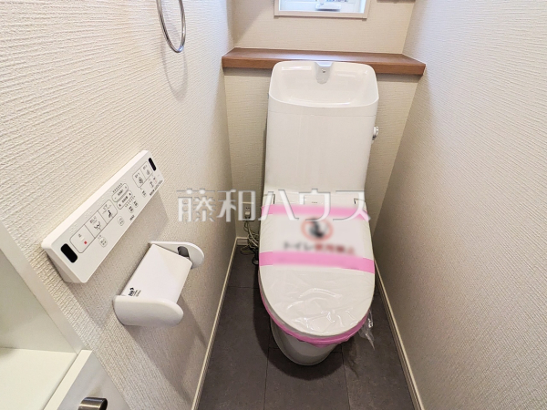 2号棟 きれいでさわやか、ウォシュレット付きトイレ 【八王子市長沼町】 2号棟 きれいでさわやか、ウォシュレット付きトイレ 【八王子市長沼町】