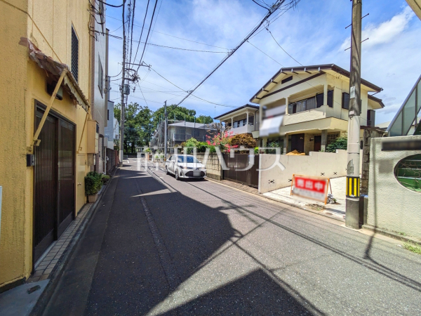 接道状況および現場風景 【国立市西2丁目】周辺環境はもちろん、日当たりや設備仕様など、実際に行ってみないと分からないことも多くございます。営業担当がご案内いたしますので、お気軽にお問い合わせください。 接道状況および現場風景 【国立市西2丁目】周辺環境はもちろん、日当たりや設備仕様など、実際に行ってみないと分からないことも多くございます。営業担当がご案内いたしますので、お気軽にお問い合わせください。