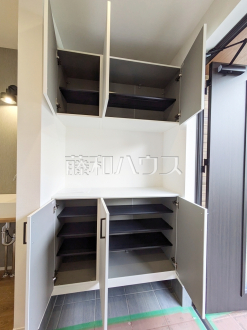 玄関収納 【東村山市廻田町3丁目】/撮影日2025/11/10