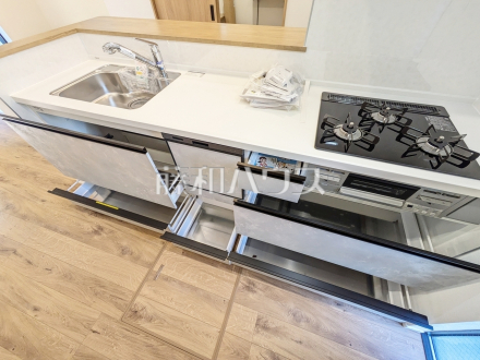 キッチンスライド収納 【東村山市廻田町3丁目】/撮影日2025/11/10