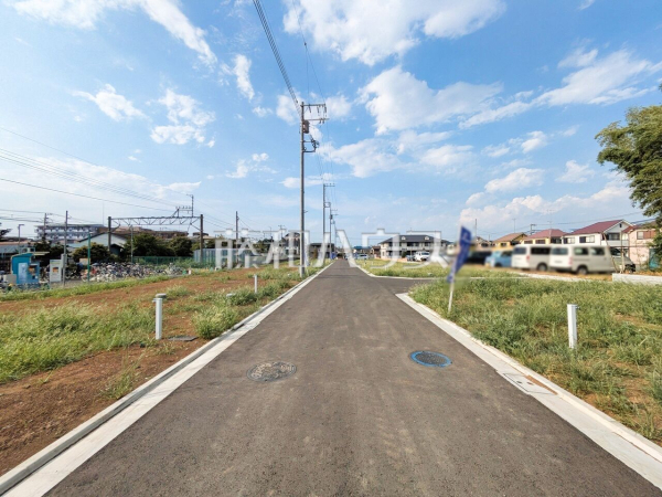 接道状況および現場風景 【小平市小川町2丁目】 接道状況および現場風景 【小平市小川町2丁目】