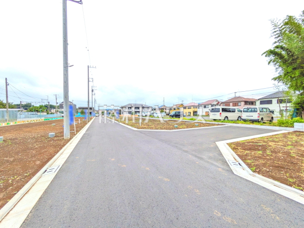 接道状況および現場風景 【小平市小川町2丁目】 接道状況および現場風景 【小平市小川町2丁目】