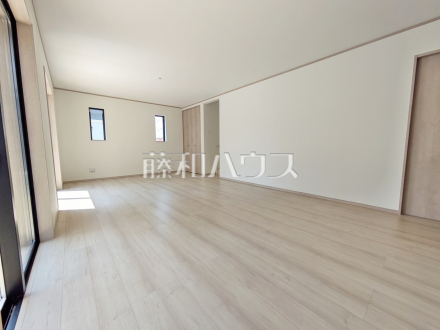 C号棟 リビング 【春日井市味美白山町1丁目】/撮影日2025/08/01