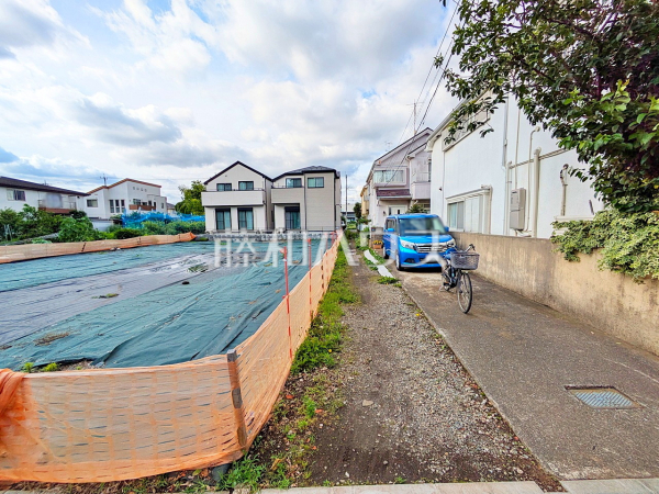 接道状況および現場風景 【調布市深大寺南町5丁目】 接道状況および現場風景 【調布市深大寺南町5丁目】