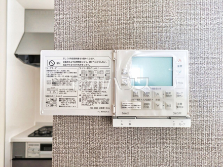 床暖房スイッチ 乾燥しすぎず、埃も舞わずハウスダストが少ないクリーンな室内をキープする床暖房/撮影日2025/11/02