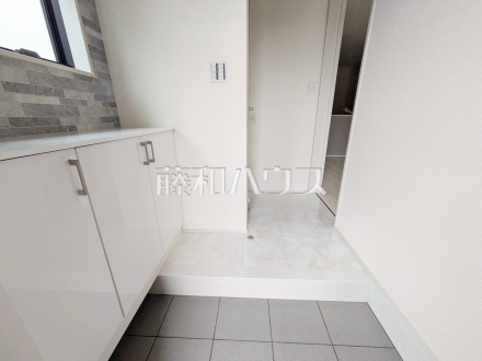 ≪玄関≫ 【調布市深大寺元町4丁目】/撮影日2025/10/31