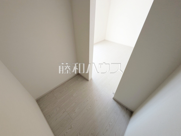 1号棟 収納 【春日井市下津町】奥行のあるウォークインクローゼットでたっぷり収納できます! 1号棟 収納 【春日井市下津町】奥行のあるウォークインクローゼットでたっぷり収納できます!