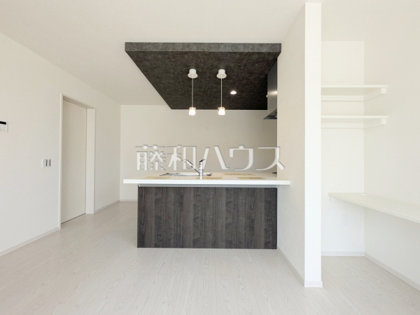 2号棟 キッチン 【春日井市下津町】家族との会話も弾む対面式キッチン 2号棟 キッチン 【春日井市下津町】家族との会話も弾む対面式キッチン