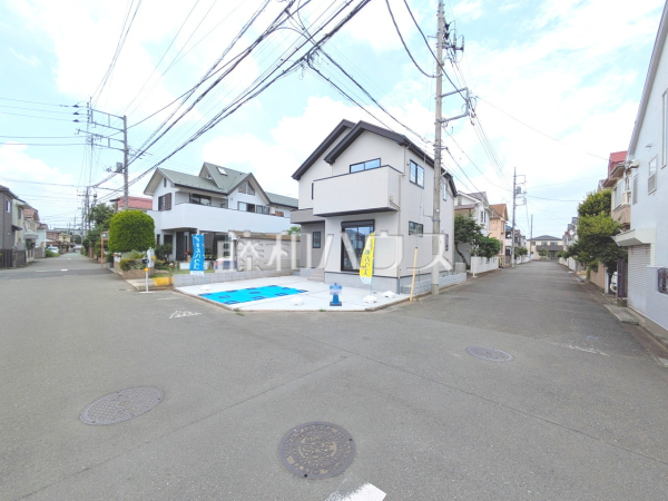接道状況および現場風景 【立川市西砂町2丁目】見学はしたいけど、なかなか時間が取れない・・・そんな方に出勤前や仕事終わりにマイホームを見学できるサポートをいたします! 接道状況および現場風景 【立川市西砂町2丁目】見学はしたいけど、なかなか時間が取れない・・・そんな方に出勤前や仕事終わりにマイホームを見学できるサポートをいたします!