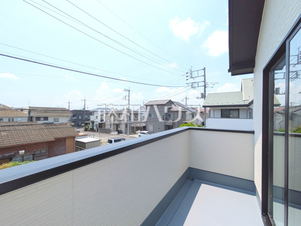 バルコニー 【立川市西砂町2丁目】南向きのバルコニーは日差しもたっぷり注ぎ、お洗濯物もよく乾きます。 バルコニー 【立川市西砂町2丁目】南向きのバルコニーは日差しもたっぷり注ぎ、お洗濯物もよく乾きます。
