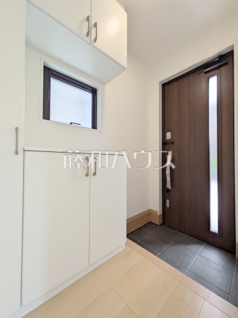 A号棟 玄関ホール/玄関収納 【八王子市犬目町】 A号棟 玄関ホール/玄関収納 【八王子市犬目町】
