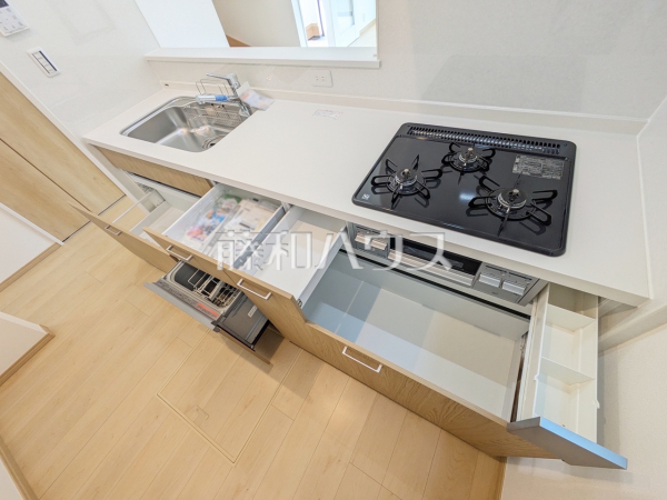 A号棟 キッチンのスライド収納 【八王子市犬目町】 A号棟 キッチンのスライド収納 【八王子市犬目町】