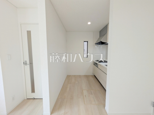 独立キッチンは、煙やにおい、音などを気にせずに料理が作れます。 【新座市片山2丁目】 独立キッチンは、煙やにおい、音などを気にせずに料理が作れます。 【新座市片山2丁目】