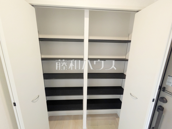 玄関収納 【新座市片山2丁目】 玄関収納 【新座市片山2丁目】