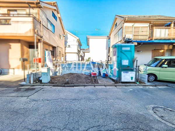 外観 【新座市片山2丁目】 見学はしたいけど、なかなか時間が取れない・・・そんな方に出勤前や仕事終わりにマイホームを見学できるサポートをいたします。 外観 【新座市片山2丁目】 見学はしたいけど、なかなか時間が取れない・・・そんな方に出勤前や仕事終わりにマイホームを見学できるサポートをいたします。