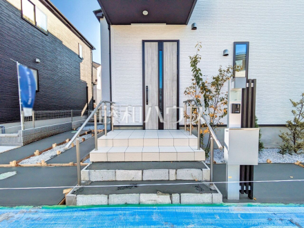 4号棟 玄関 【西東京市芝久保町3丁目】/撮影日2025/10/30