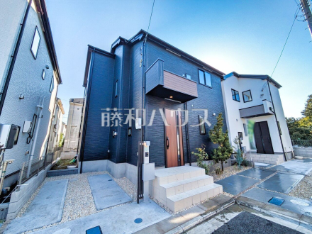 5号棟 外観 【西東京市芝久保町3丁目】 物件の事、諸費用の事など、小さな疑問もお気軽にご連絡・ご相談下さい。 /撮影日2025/10/30