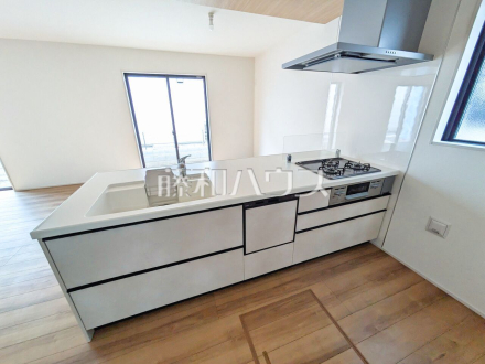 5号棟 キッチン 【西東京市芝久保町3丁目】/撮影日2025/09/30