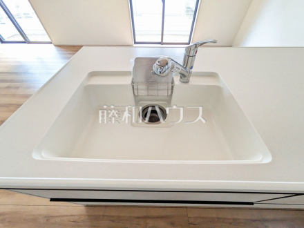 5号棟 キッチン 【西東京市芝久保町3丁目】/撮影日2025/09/30