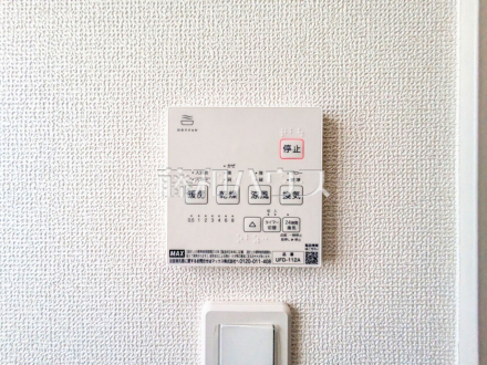 24時間換気システム 24時間換気システムにより、花粉・PM2.5などの微小粒子物質の侵入を防ぎ、快適な室内を保ちます。
/撮影日2025/09/30