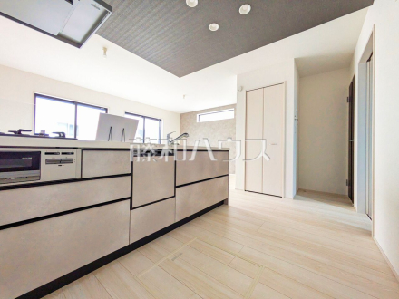 6号棟 キッチン 【西東京市芝久保町3丁目】/撮影日2025/09/30